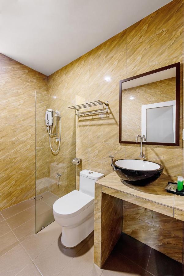 Hako Hotel Taman U Johor Bahru Esterno foto