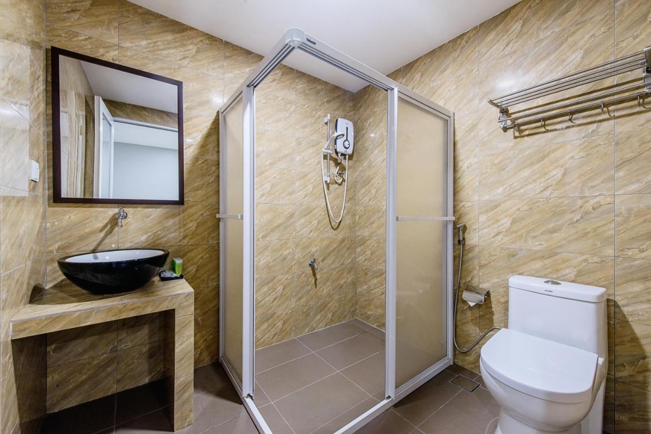 Hako Hotel Taman U Johor Bahru Esterno foto